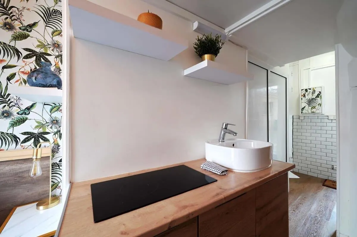 Updated Studio In The Heart Of The Bustling Le Marais District 巴黎